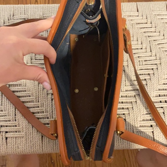 Dooney and bourke bag - Picture 4 of 6